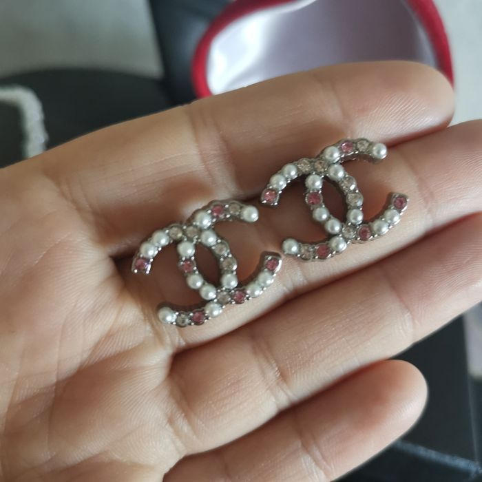 Przepiękne kolczyki wkretki cc perełki kryształki hit