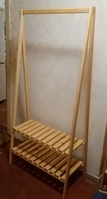 Вешалка напольная из дерева. Вішалки стійки для одягу, cтойка для одеж