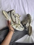 Жіночі кросівки BALENCIAGA 3XL бежевий з сріблом  1132 ХІТОВІ