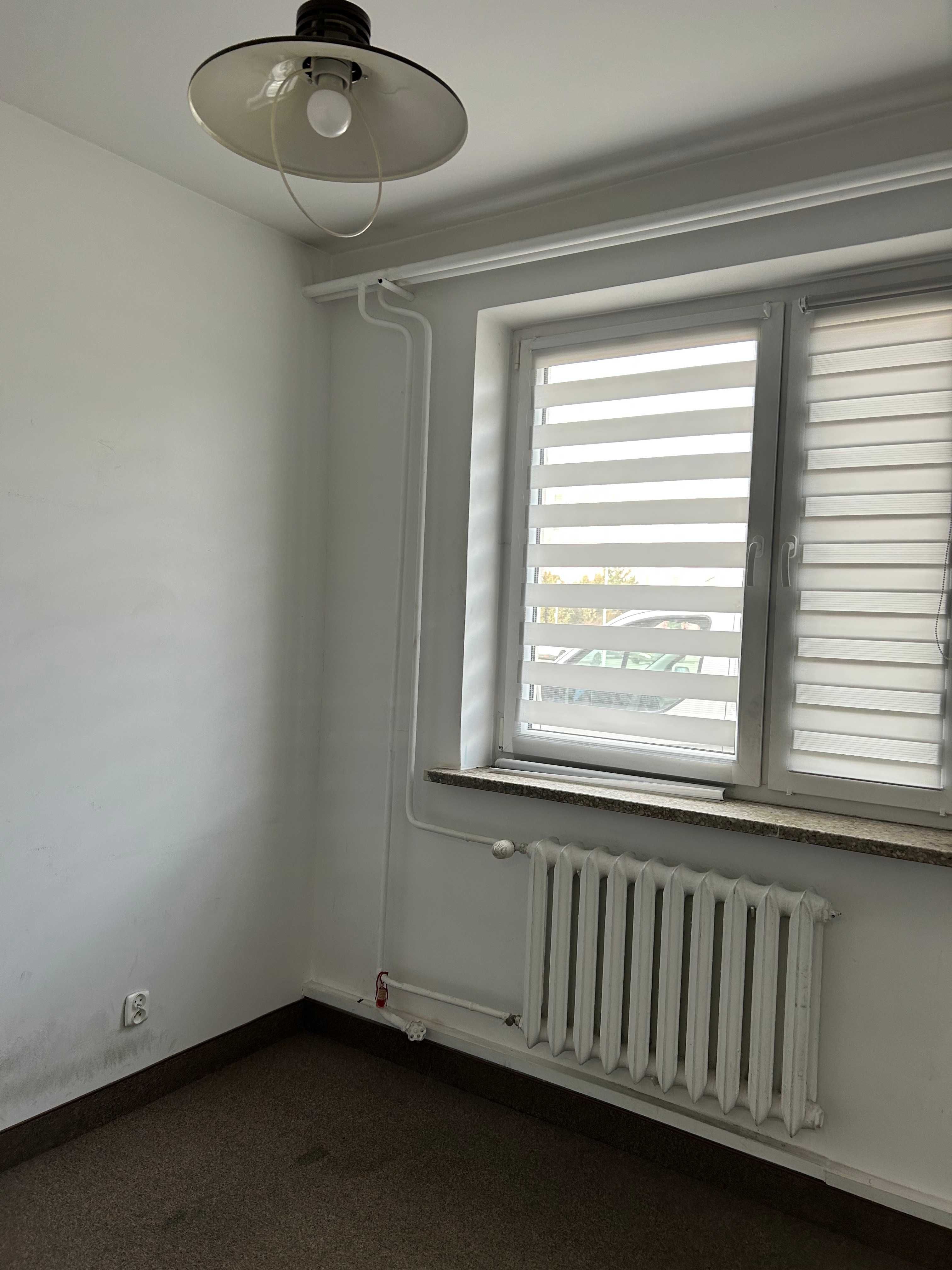 Opolska 12a - lokal biurowy 8 mkw.