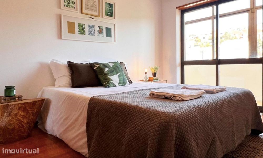 580459 - Quarto com cama de casal em...