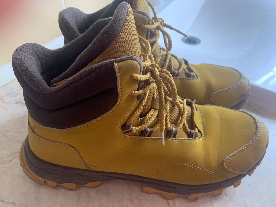 СРОЧНО!!!Кросівки ботинки фірми Anta 26 см 40розмір