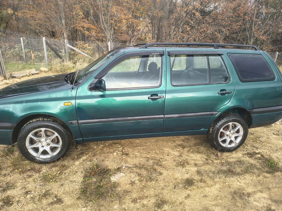 Продам Golf 3 універсал 1996року 1.8 моноінжектор