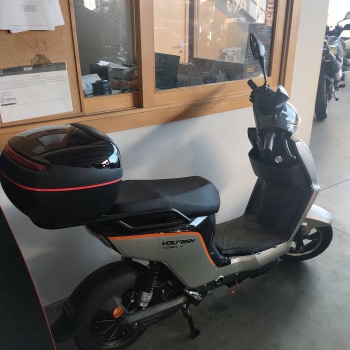 Scooter elétrica Azores x1