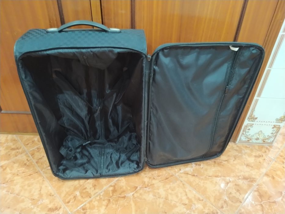 Mala malas de porão até 23 kg viagem casa quarto apartamento carro.