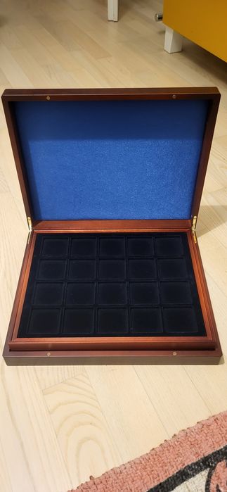 Kaseta, skrzynka  na monety