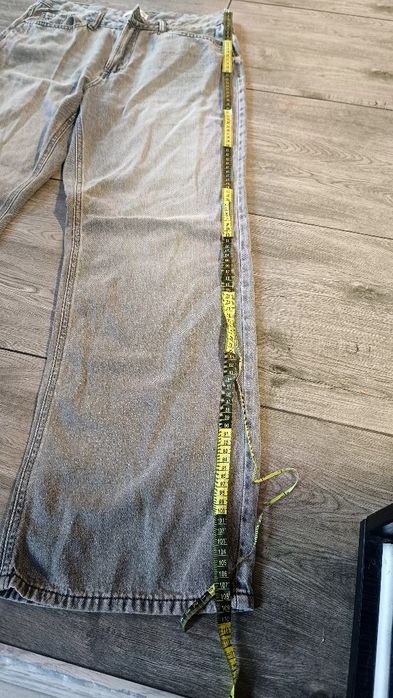 Джинси  sinsayi кльош від бедра жіночі  розмір 42 хл