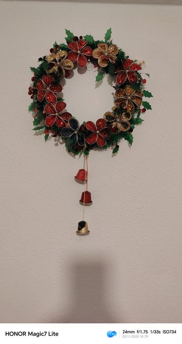 Enfeite de natal feito com capsulas Aceito encomemdas