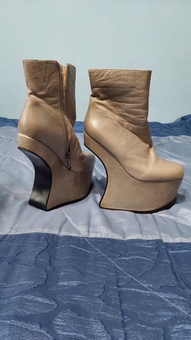 Черевики, чобітки, ботінки демисезонні, шкіряні. Glossi