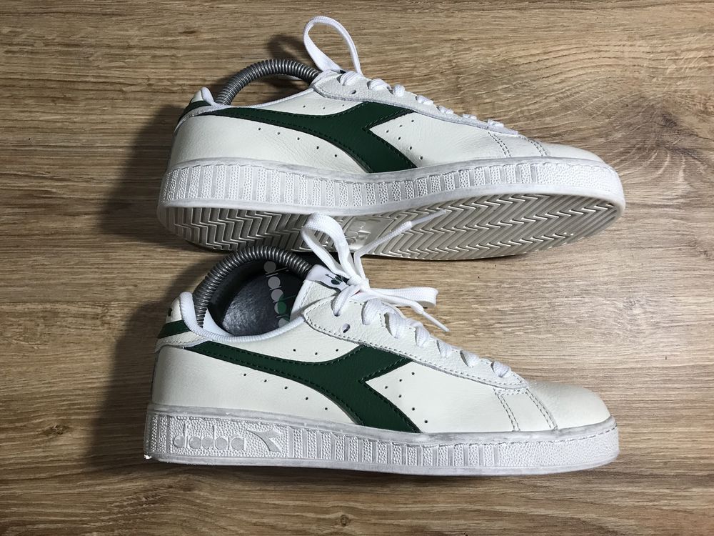 Кросівки Diadora(шкіряні) Нові в коробці.Розмір 36,5(22,5 см.)