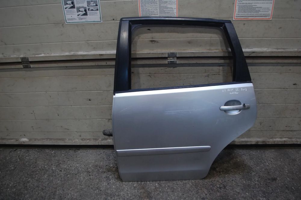 DRZWI LEWY TYŁ TYLNE LEWE VW POLO IV 9N3 LIFT LA7W