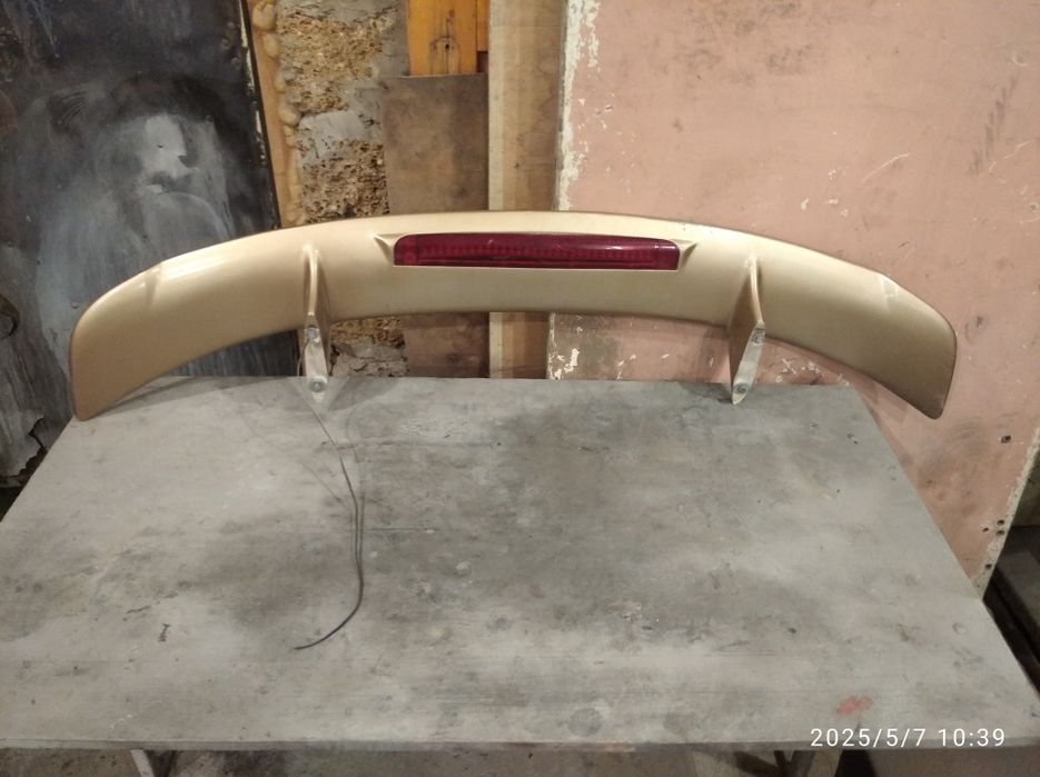 Спойлер багажника антикрыло