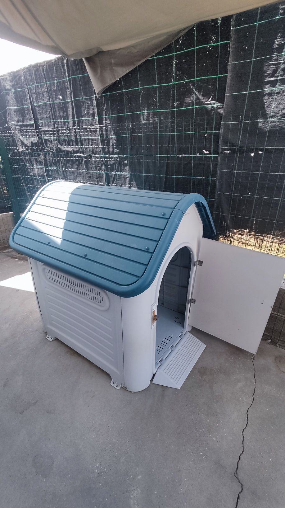 Casota para cão de grande porte