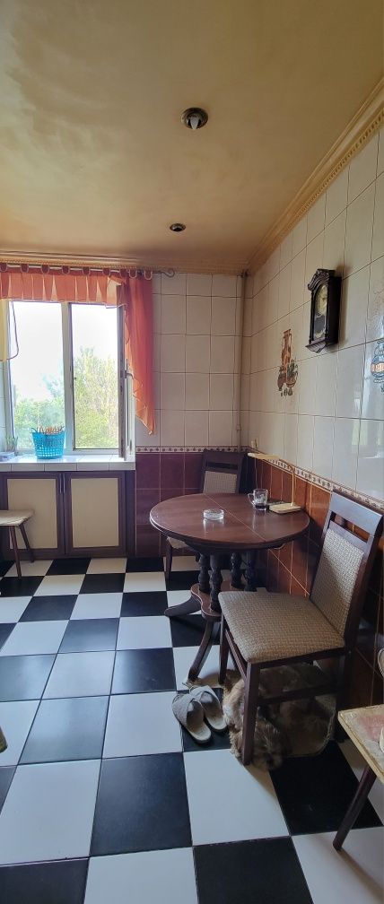 Продаётся уютная 3 комнатная квартира по пр. В.Стуса