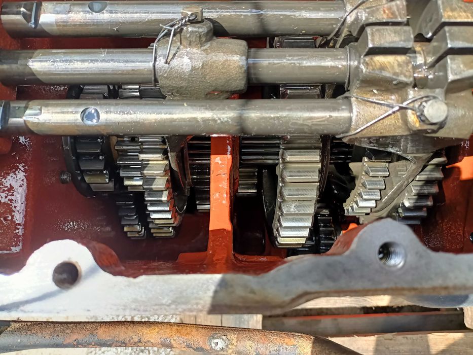 skrzynia most zwolnice mf massey ferguson 255 ,3512 ursus 2812 części