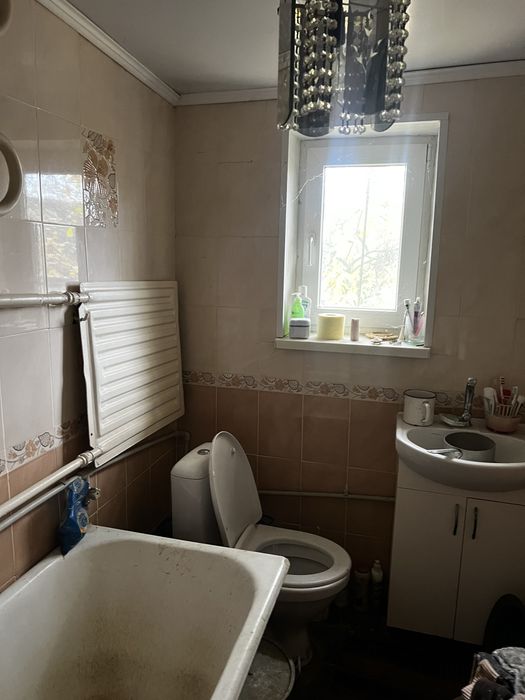 Продаж половини будинку на Олексіївці