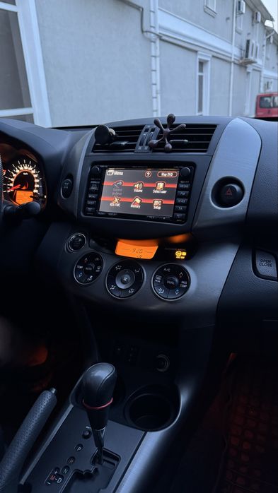 Автомобіль у чудовому стані.