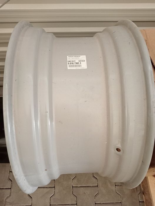 Obręcz 16x30 Massey, Deutz