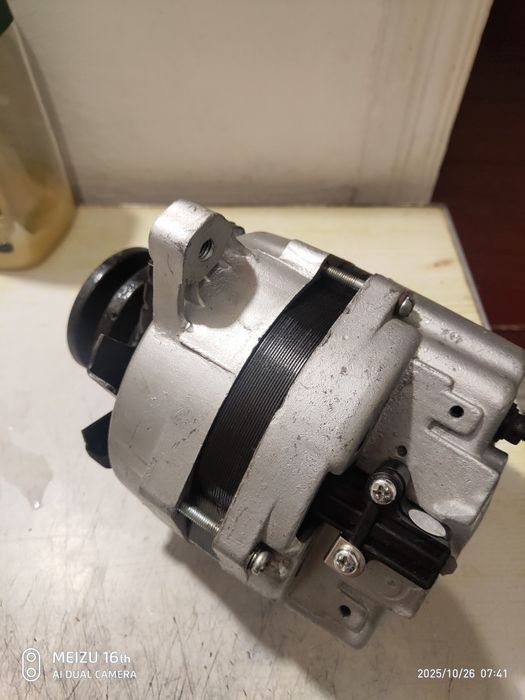 продам генератор ГАЗ,ГАЗЕЛЬ