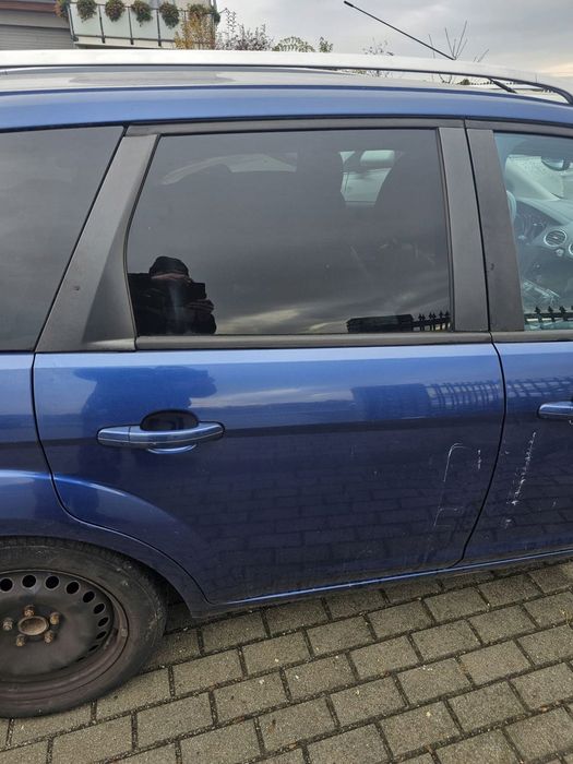 Drzwi Prawe Tylne Kompletne Ford Focus Mk2 Lift kombi Kod Lakieru 36
