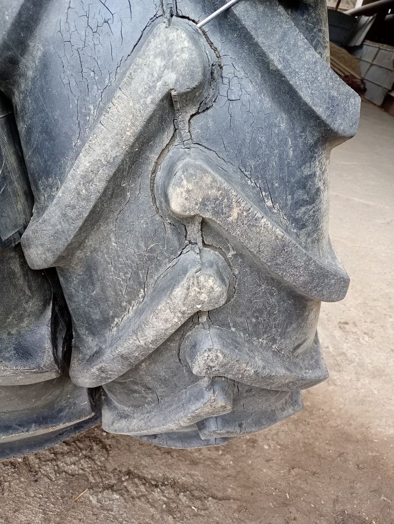 Przedam opony od MTZ, jumz, ursus, Zetor itp 15.5 R38 8PR i 11.2-24
