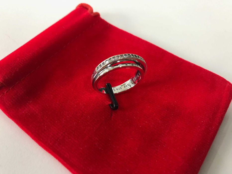 Anel Triple Band Pavé Pandora em Prata de Lei 925 Novos