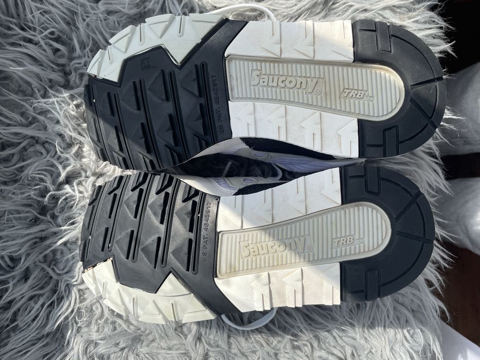Кроссовки Saucony