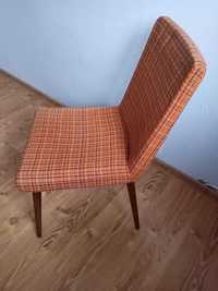 Krzesła z 1976 roku. Cena za 4 sztuki