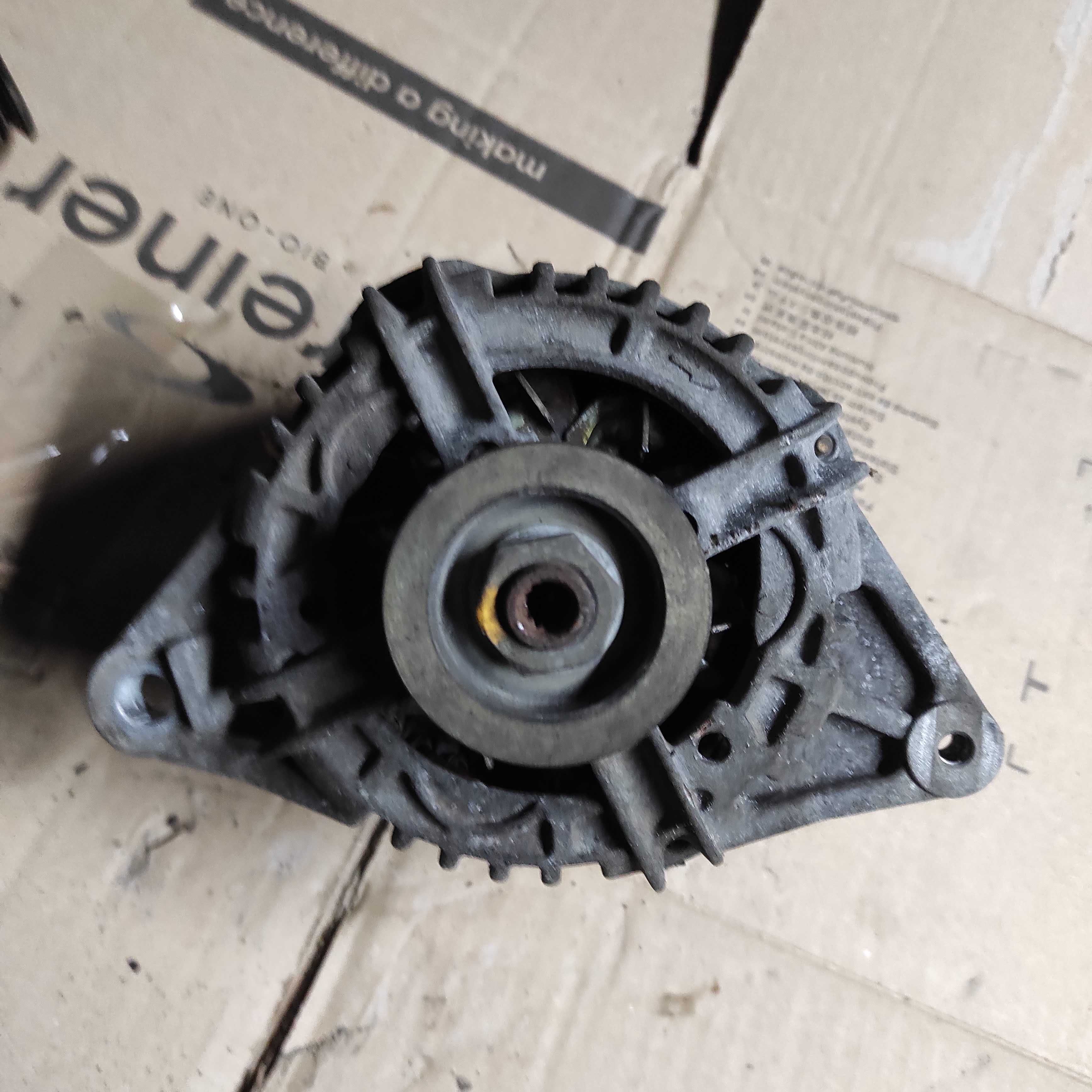 Alternator Carisma Space Star 1,6 16 V 0124,325,010  MD353,869