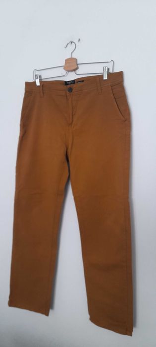 House Musztardowe męskie materiałowe spodnie L