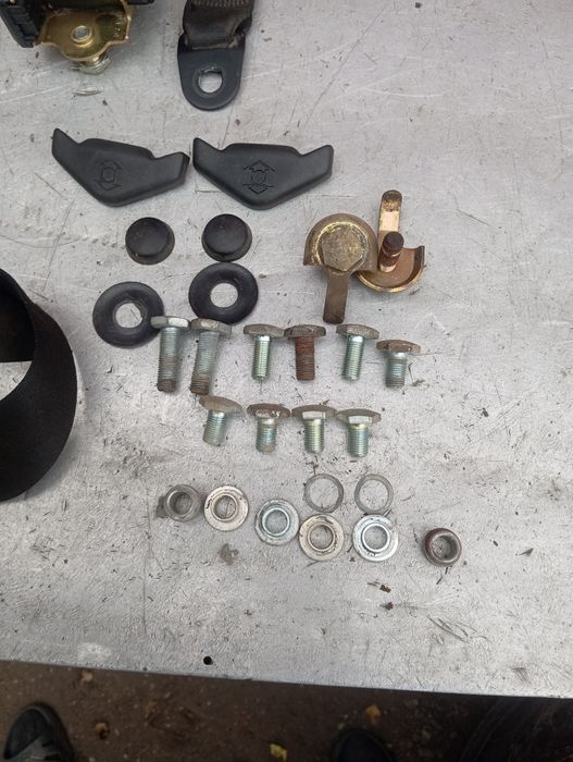 Ремені безпеки Opel,Опель Комплект або поштучно