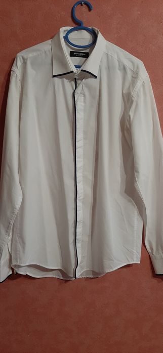 Чоловіча рубашка.