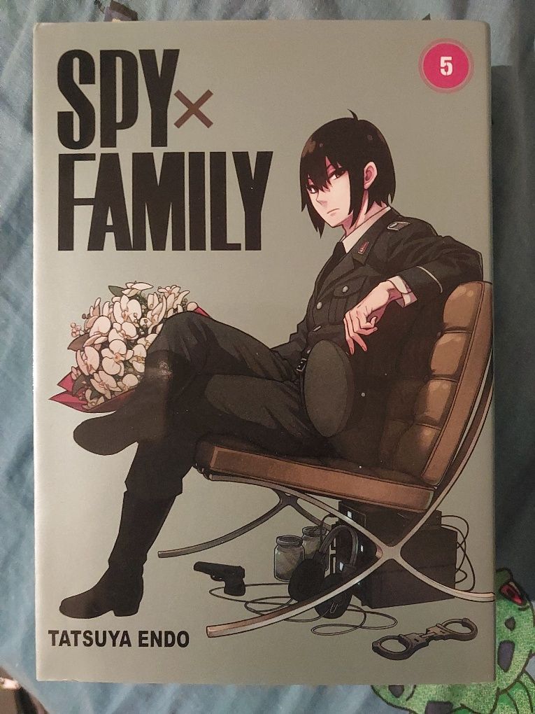 5 tomów Spy x Family mangi