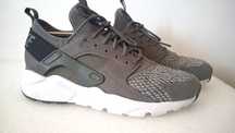 NIKE Air Huarache Run Ultra Se rozm 40 wkładka 25 cm