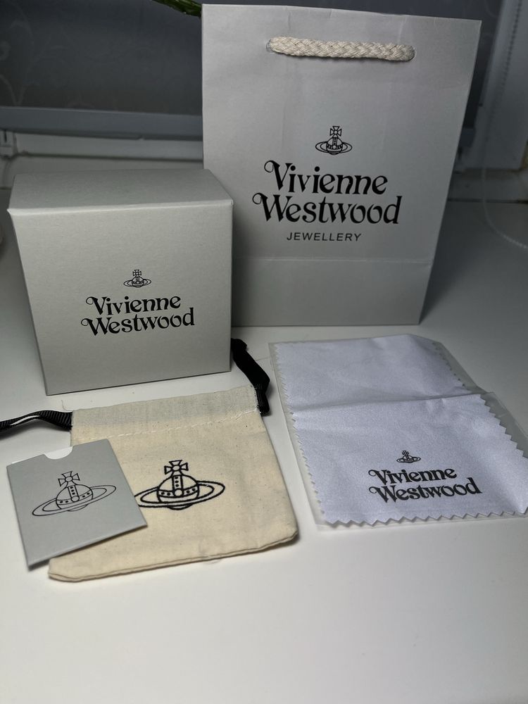 Підвіска Vivienne Westwood чорний з пильником