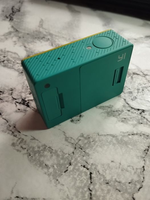 Экшн камера Xiaomi Yi