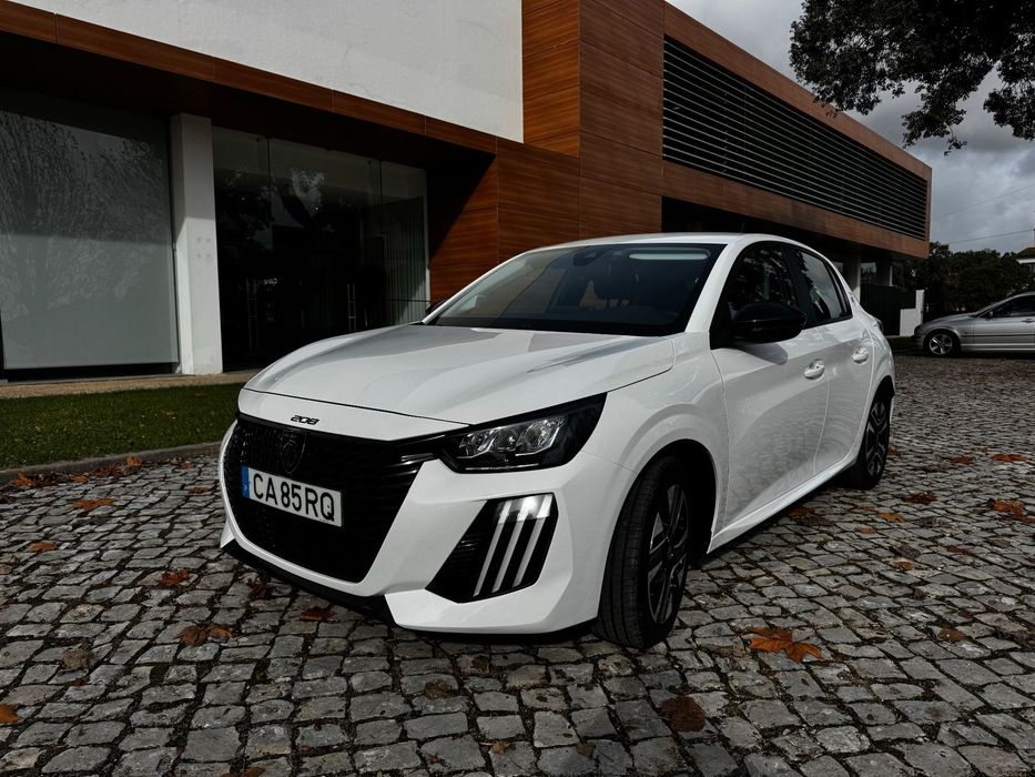 Peugeot e-208 Active