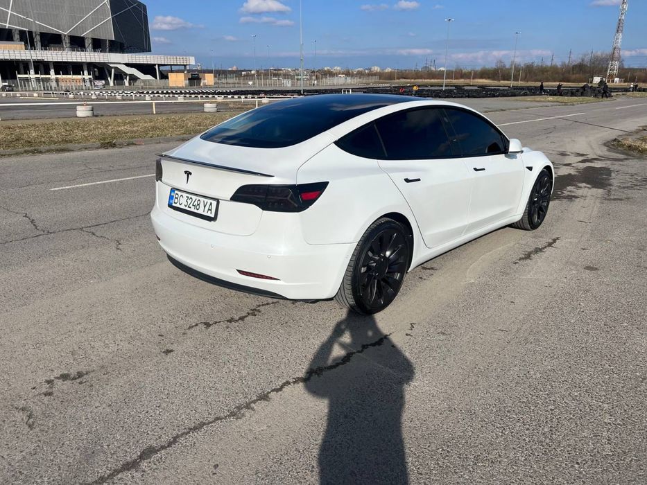 Тесла модел 3 дуал мотор 2018