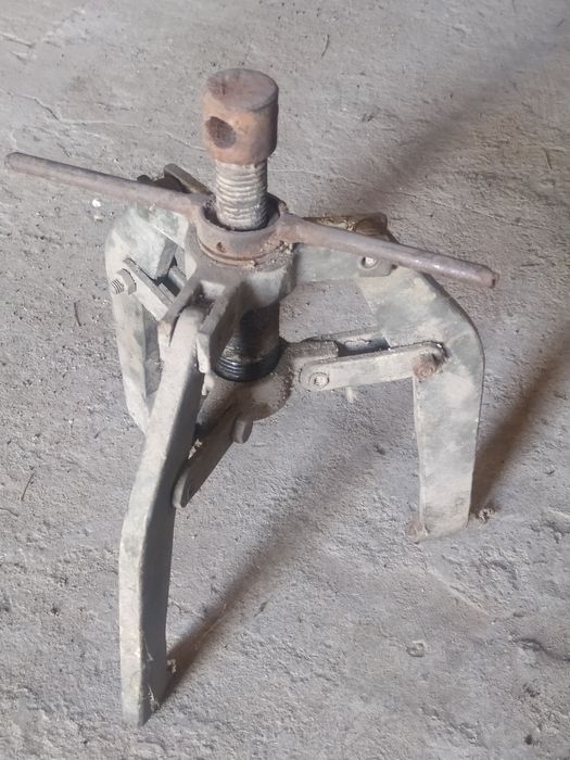 Зйомник вінтовий