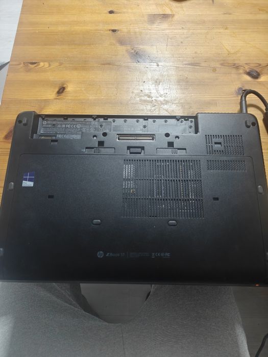 Hp ZBook 17 без зарядного