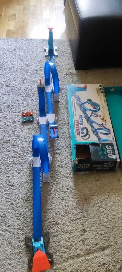 Pista 360 looping (pode usar hotwheels)