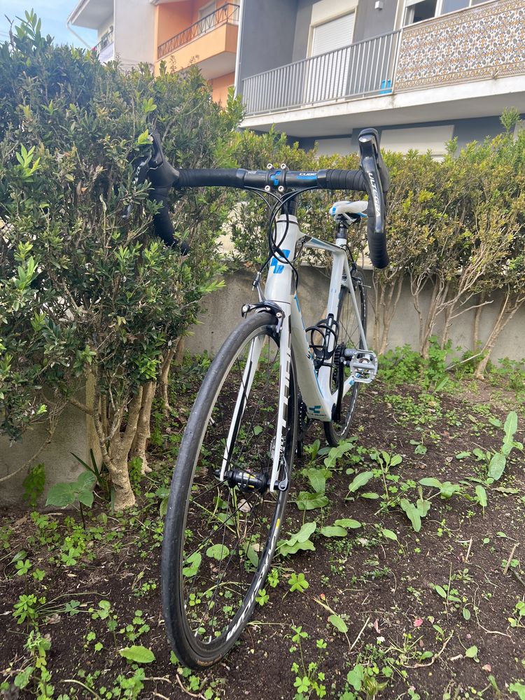 Bicleta Cube Agree GTC