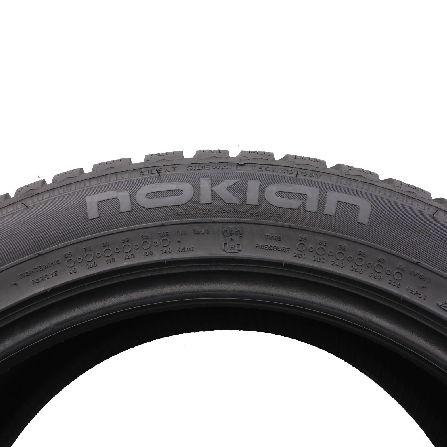 Opona 245/45/18 Nokian 245/45R18 100V XL WR D4 Zimowa 2020 Nieużywana