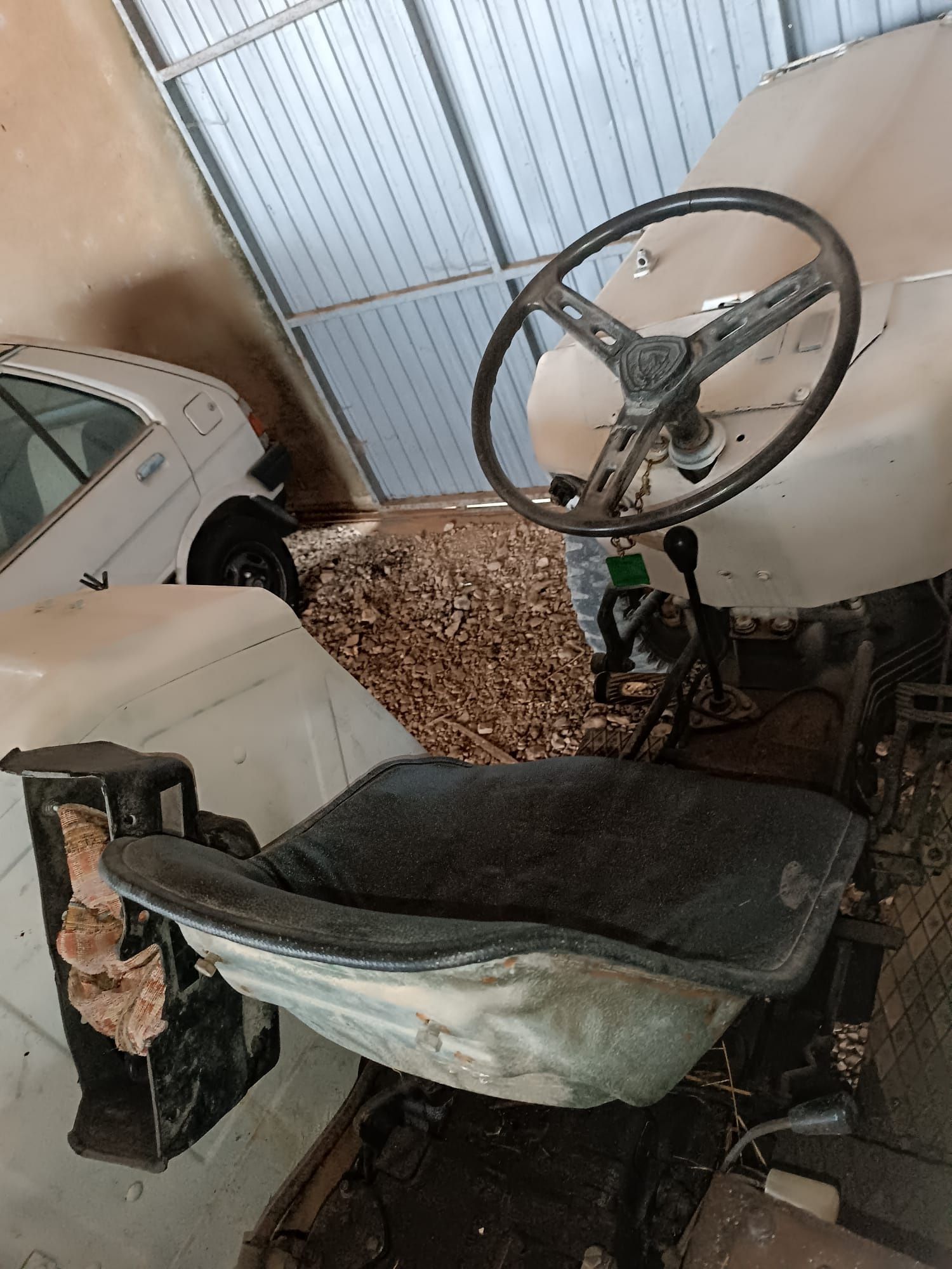 Trator Lamborghini clássico