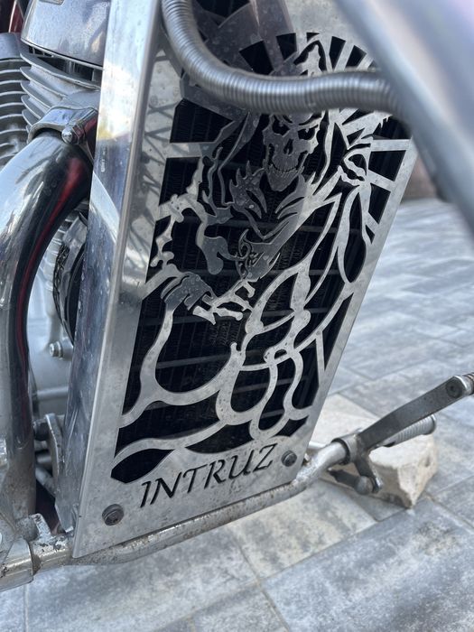 Chppper Suzuki Intruder 800
