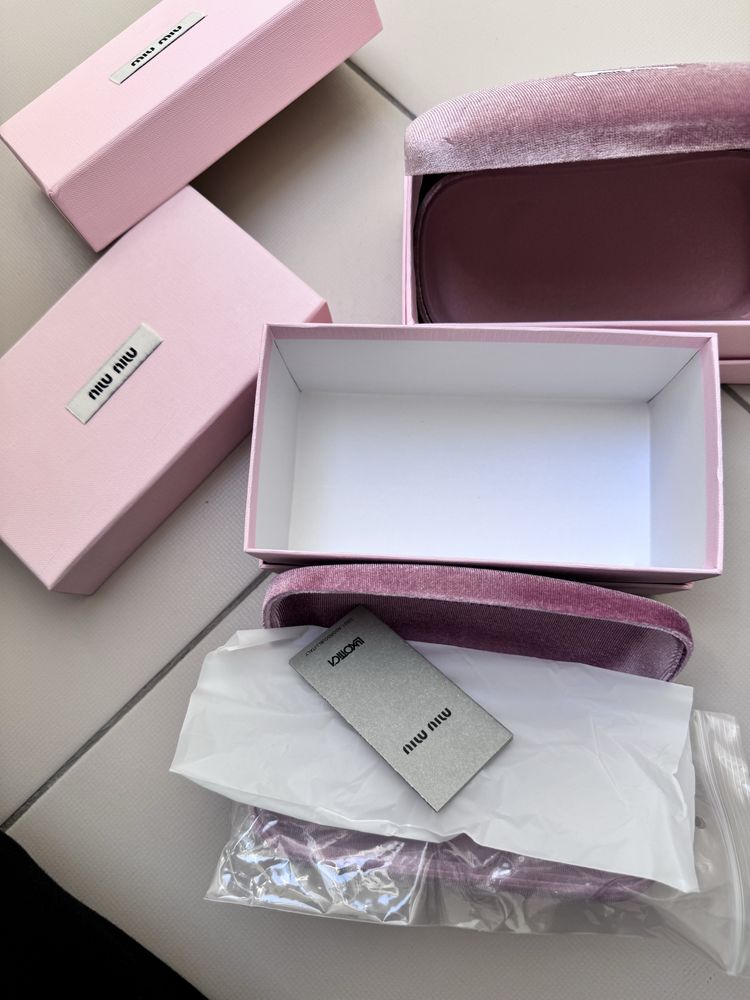 Коробки Miu Miu від окулярів