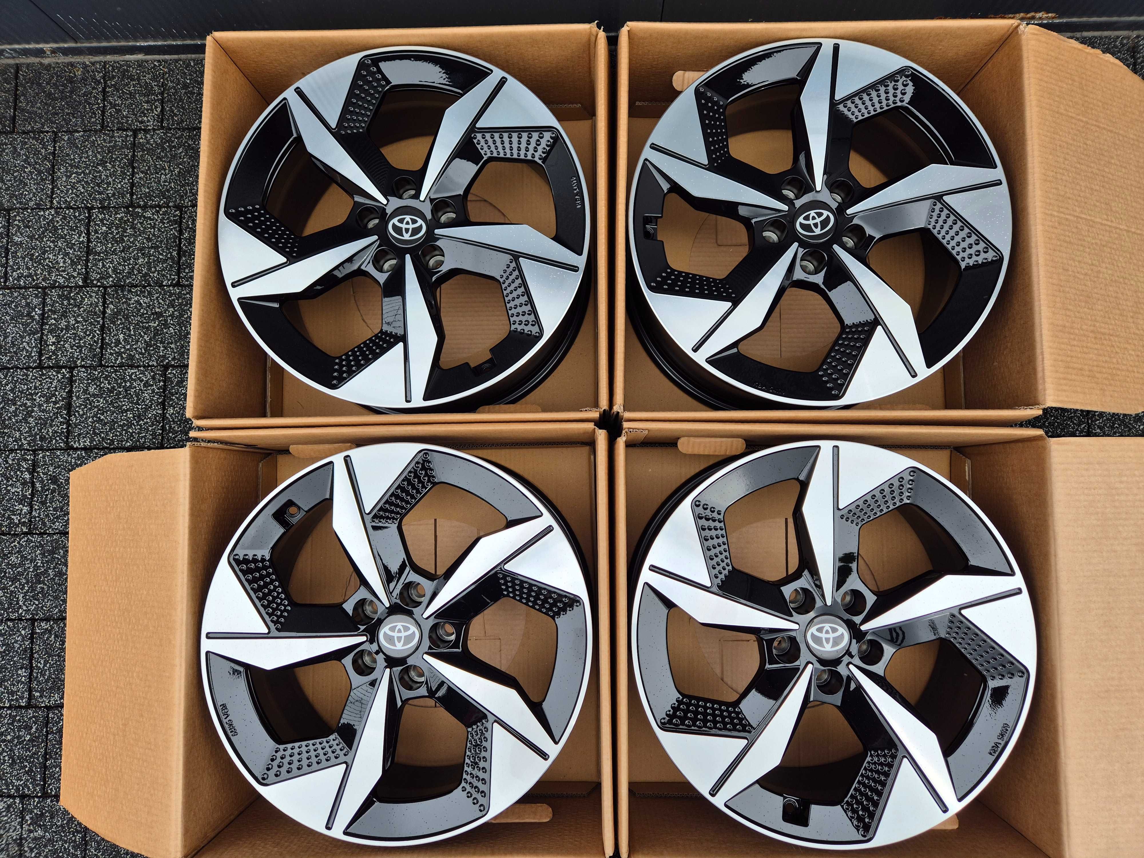 Felgi 19 do TOYOTA RAV4 Camry CH-R Corolla Auris Avensis bZ4X 5x114,3