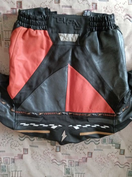 Мото куртка шкіряна