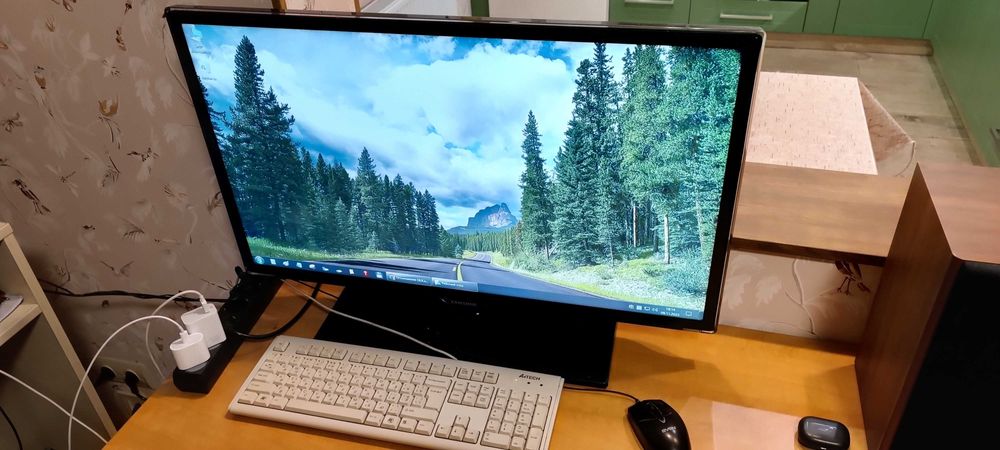 Монітор 32" телевізор 32" Samsung UE32ES5507