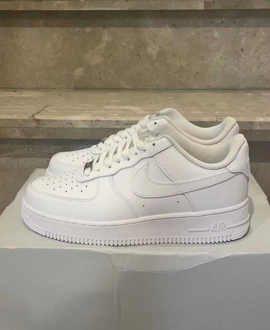 Nike Air Force 1 Low '07 White R.38
